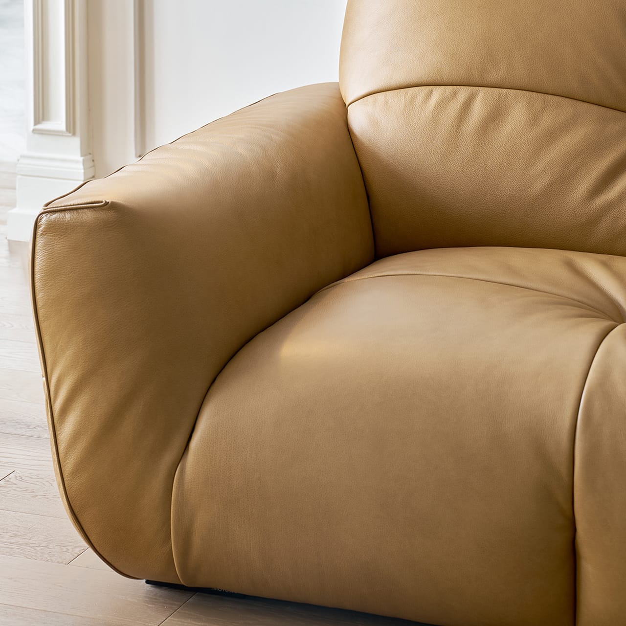 Chocolate sofa (29)